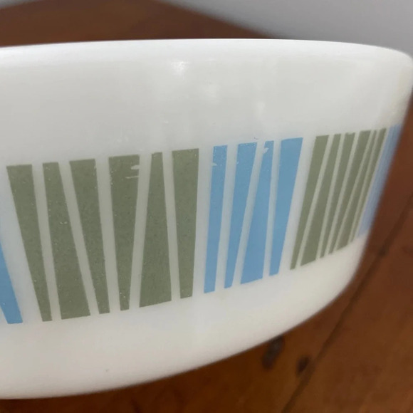 Vintage JAJ Round Casserole dish Matchmaker England Opal Glass Blue Green - Picture 6 of 10